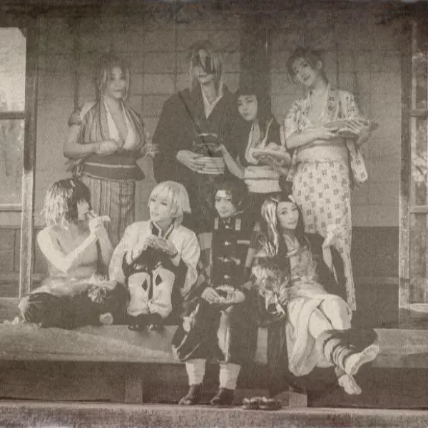 如果《鬼滅之刃》真實存在⋯日本網友將 Cosplay 照套用復古濾鏡，結果讓粉絲超感動！