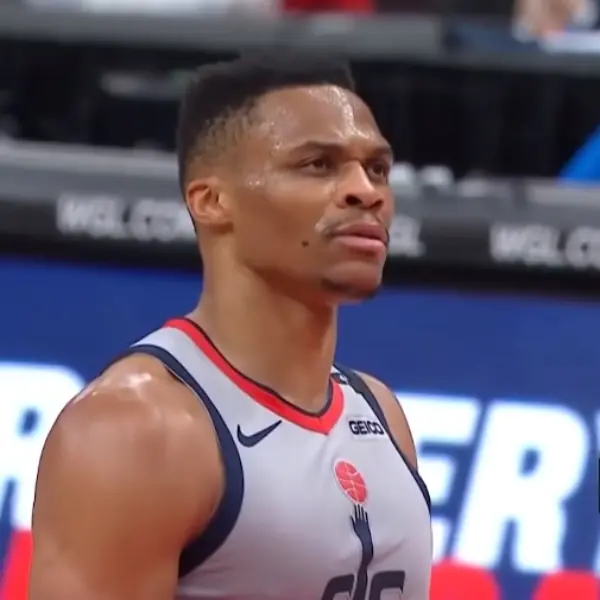 NBA／有夠尷尬！湖人主場轉播誤將 Westbrook 頭像放成 Isaiah Thomas，超大烏龍引發球迷熱議