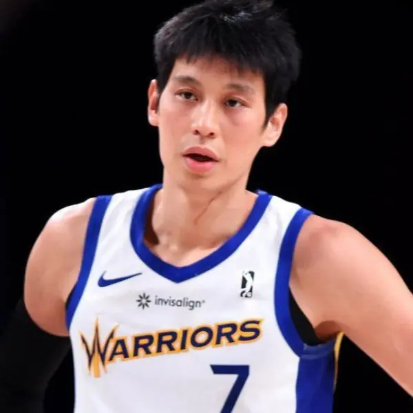 受夠一切！林書豪談種族歧視：「就算我在 NBA 打了 9 年，還是會被別人叫新冠病毒」