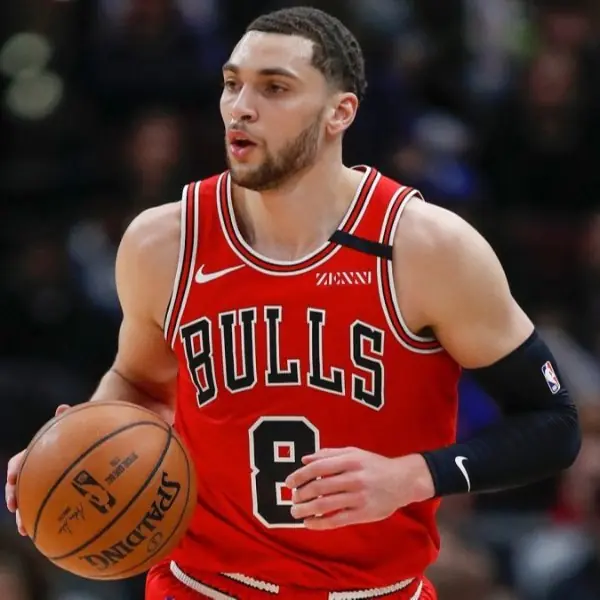NBA／太炫炮！Zach LaVine 賽前大秀「高難度灌籃」帥炸，球迷：拜託回來搶救今年灌籃大賽