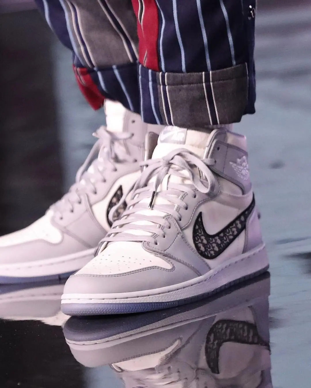 NBA 球星詹皇、字母哥上腳 Dior、Off-White 等多雙爆款聯名潮鞋，根本球鞋全明星賽！
