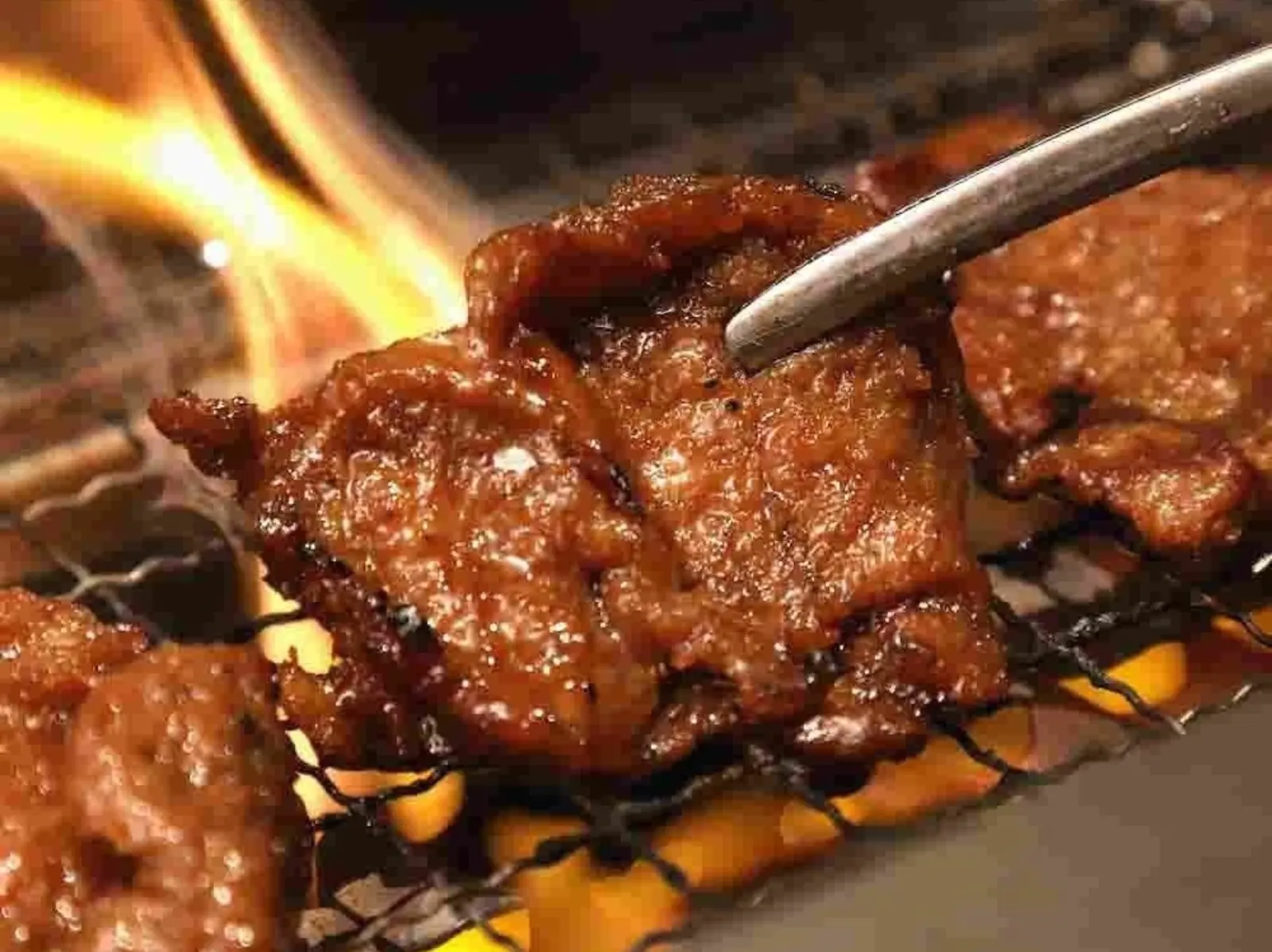 2024 台北 5 家素食燒烤店推薦，素排骨、素牛五花⋯好吃程度跟真肉有得比！