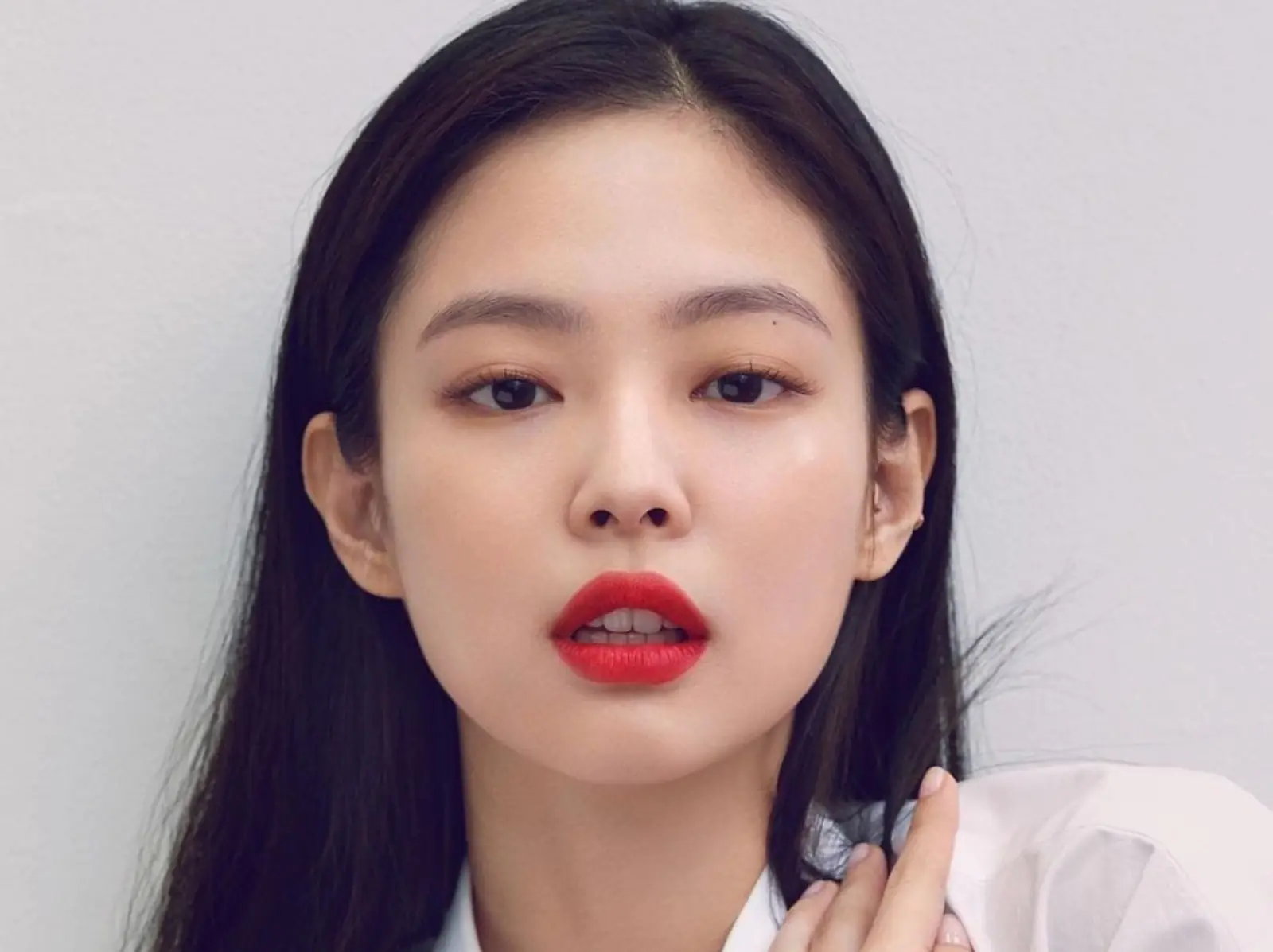 BLACKPINK Jennie 這張「奶凶臉」輾壓一票歐美正妹，榮獲最性感女星！這 3 個特徵妳有嗎？