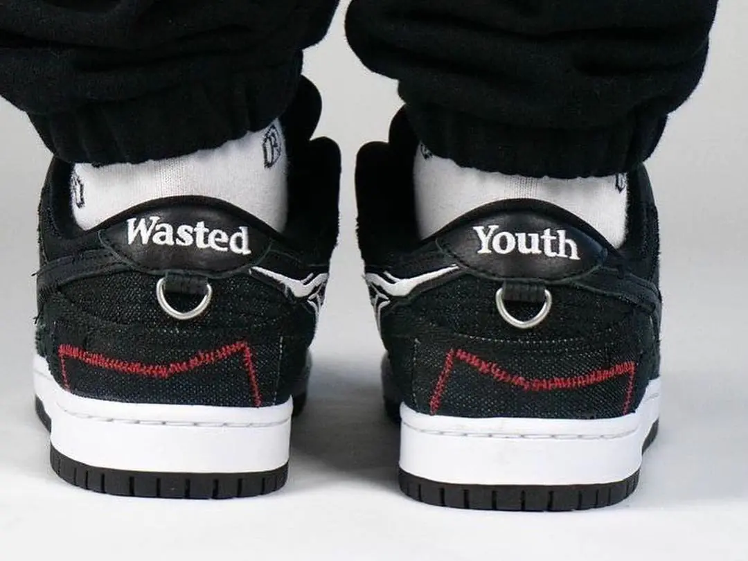 識貨鞋頭必搶的「黑魂 Nike Dunk SB」聯名這時預計發售！有望超越 Supreme 成為 2021 鞋王？