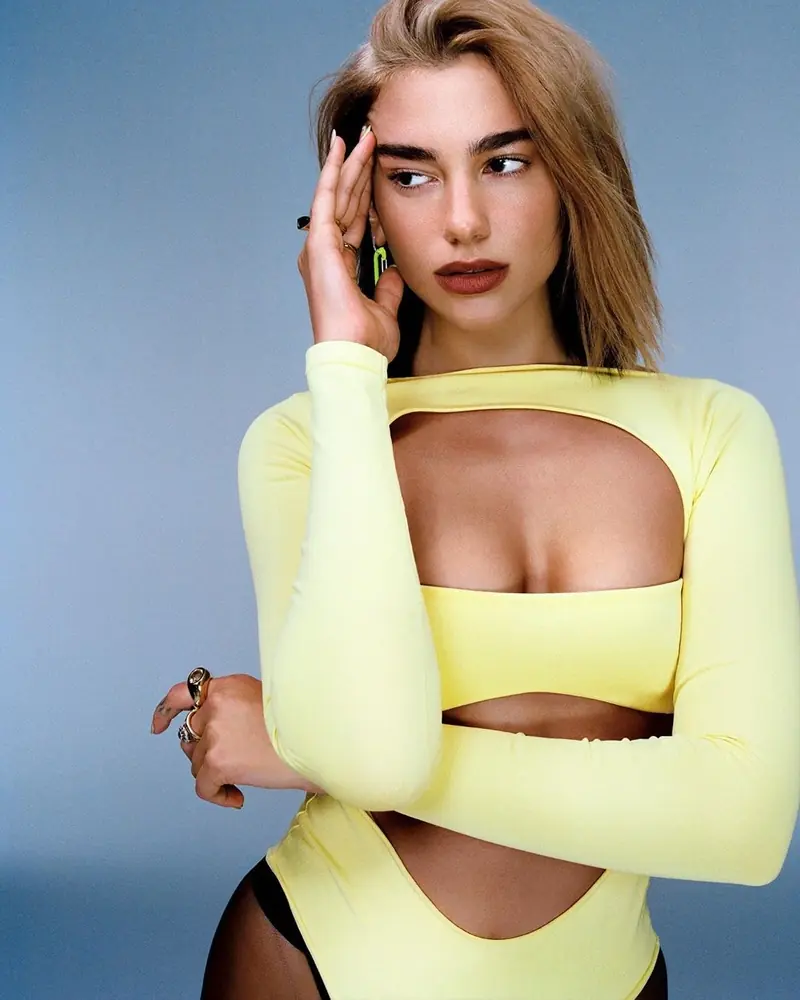 不只辣而已！揭開 Dua Lipa 的 8 個小秘密：曾被說不適合唱歌，結果首張專輯就變世界巨星！