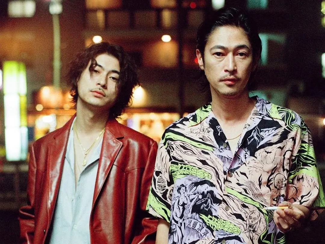 古巴襯衫怎麼穿？3 種穿搭技巧 + Prada、Gucci 等 3 款單品推薦，看完這篇一次搞定！