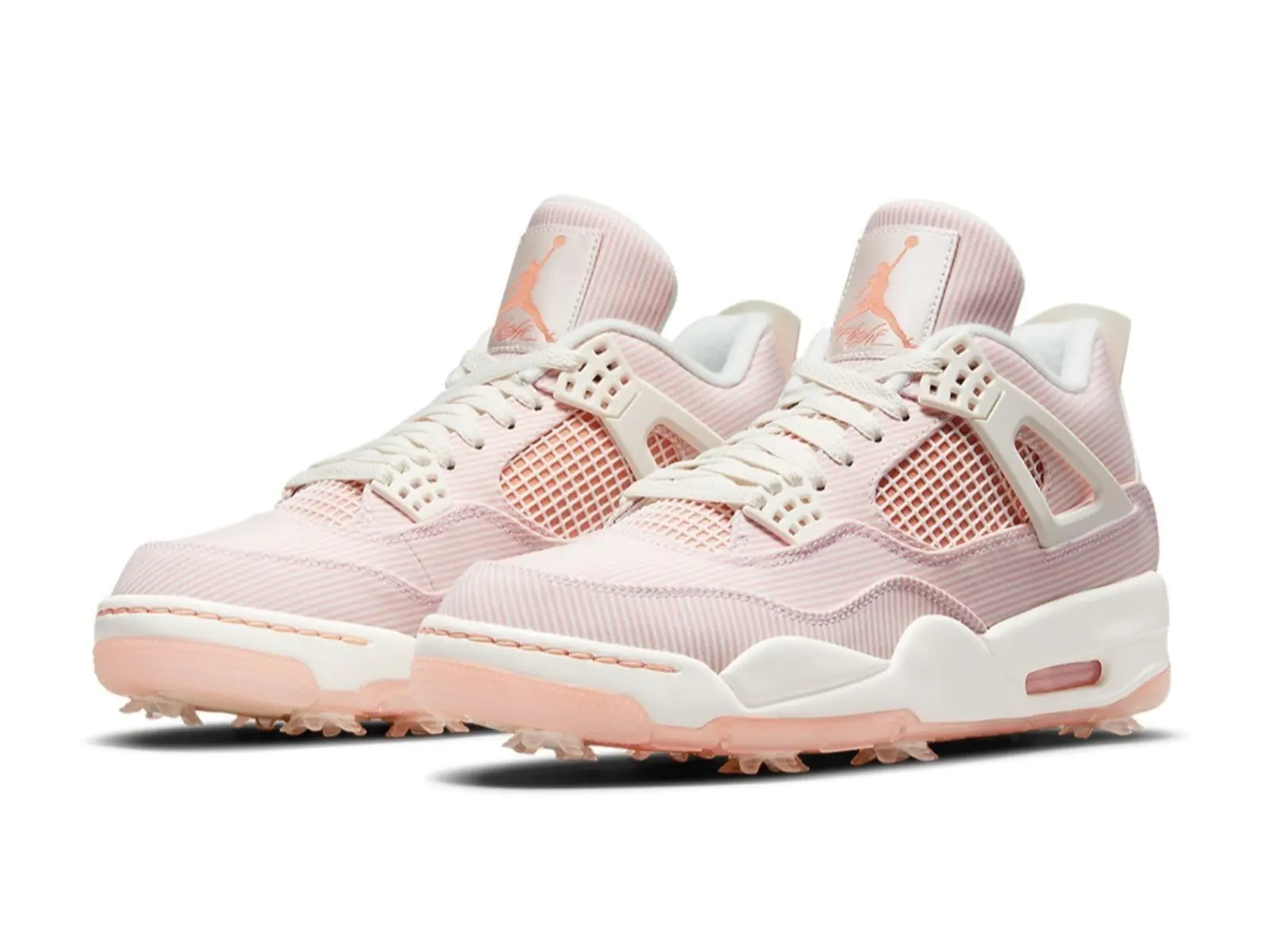 女鞋頭錢錢先準備好！Nike 打造超夢幻「柔霧粉 AJ 4」，男友想穿還買不到～