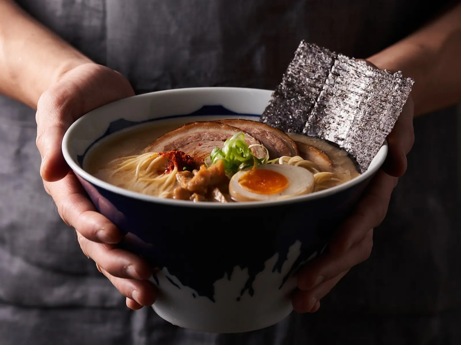 防疫期間在家下麵吃！賈以食日推出「博多拉麵豚骨風味」，料理新手也能煮出職人級的美味！