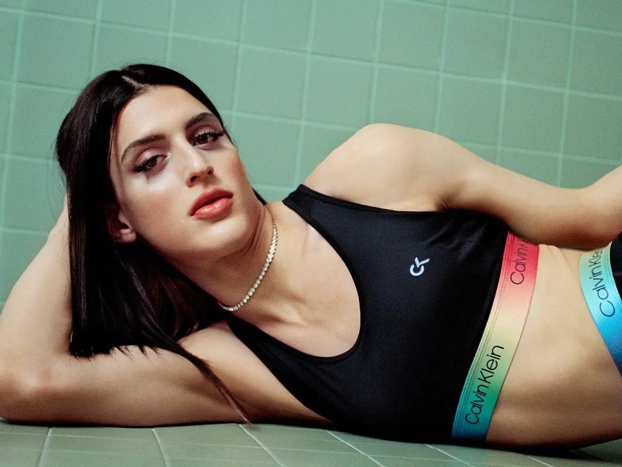 跨性別電音大咖 Honey Dijon、Arca 受邀入鏡 CK  Pride 2021 膠囊系列廣告！