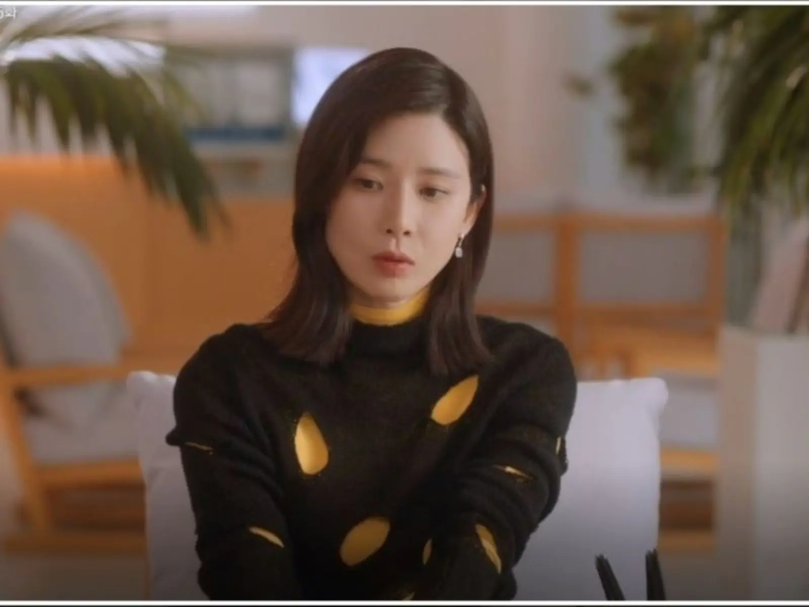 貴氣小姊姊、耍狠二媳婦⋯《我的上流世界》李寶英靠 Prada「這套」一次搞定兩種形象！