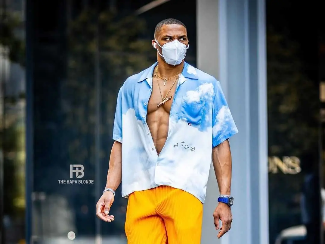 NBA 球星 Westbrook、LeBron 等球星親身示範 2021 夏天「藍色穿搭」！讓你輕鬆保持帥哥！