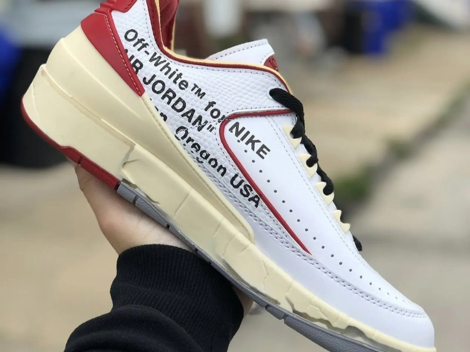Off-White 與 Jordan Brand 低筒版 Air Jordan 2 明天開賣！經典設計再度榨乾你的錢包～