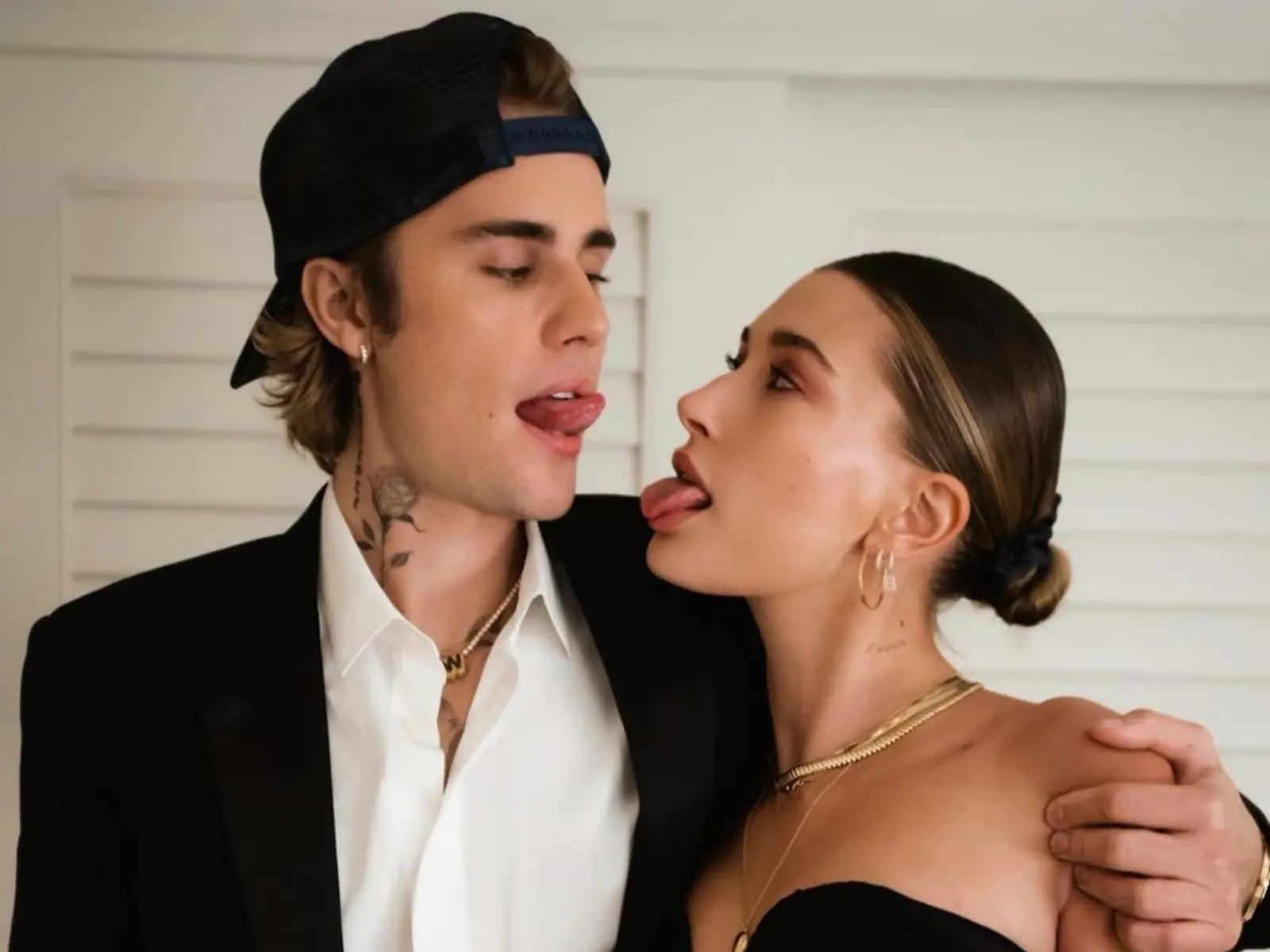 小賈斯汀 Justin Bieber 曬鬍鬚照引熱議！4 句真誠語錄：「經歷人生低潮，才能看清說關心你的人面孔。」
