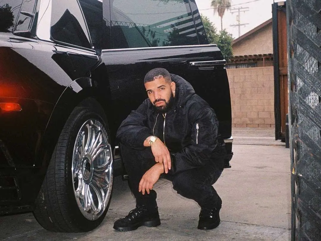Drake 贈送 Lil Baby 訂製款 Chrome Hearts「Rolex」腕錶，特色外觀引來網友留言一陣開罵！