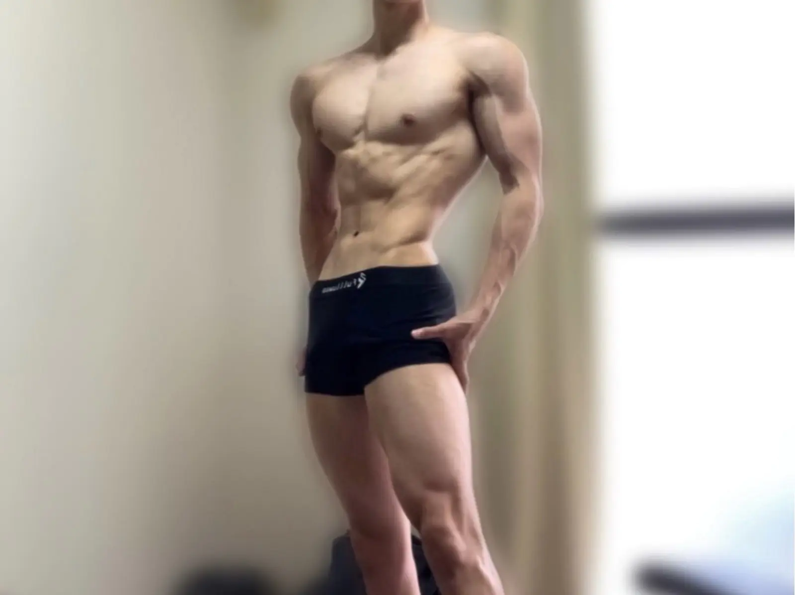 勝利組！日本男子秀出身高 180、體脂肪率 12 趴優越「肌肉體格」掀推特暴動！
