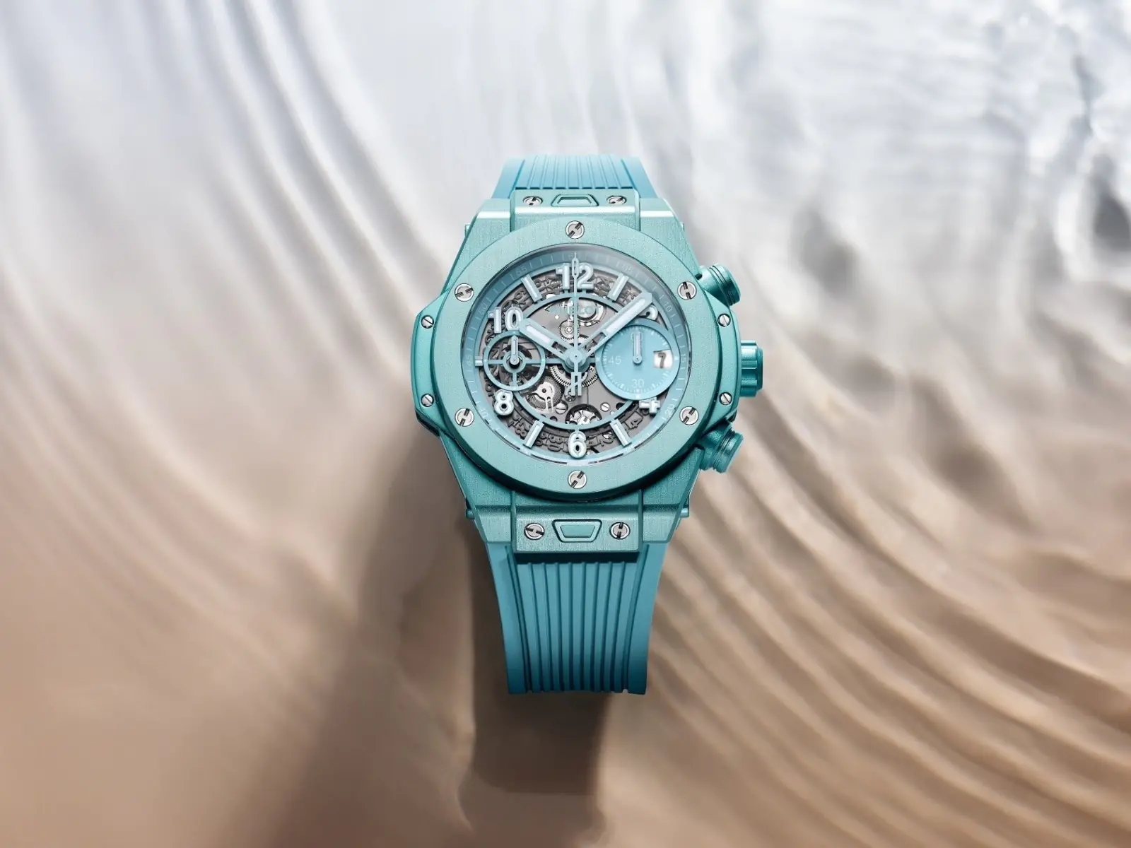 超怕熱？HUBLOT 推出「綠松石」Big Bang Unico Summer 盛夏限定腕錶，靠這只就透心涼～