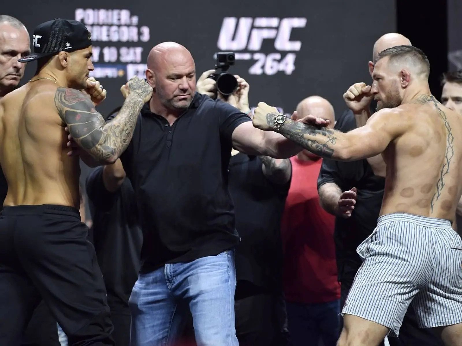 UFC 格鬥大戰驚見黃立成！Conor McGregor 對決鑽石 Poirier 第三戰，洛基、星爵等名人發表看法！