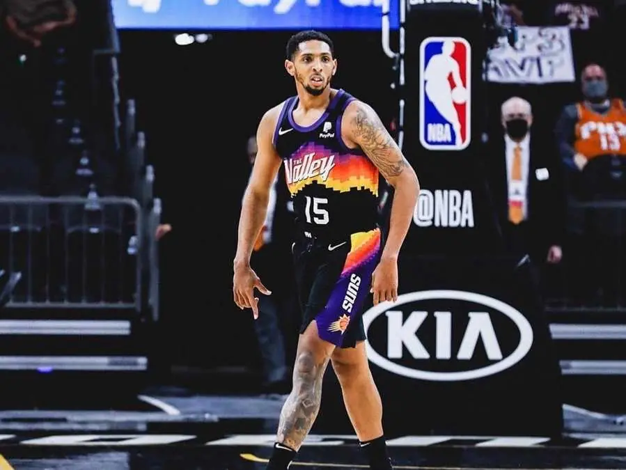 NBA 鳳凰城太陽球員 Cameron Payne 是位「隱藏大鞋頭」，Sacai、Supreme 等爆款聯名都上腳！