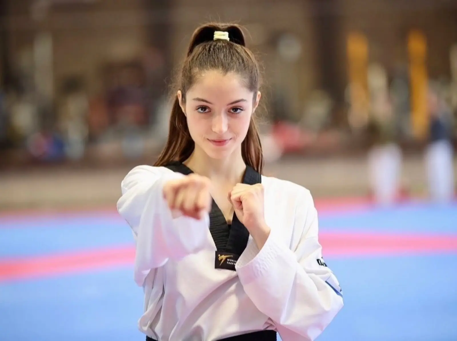 【野生抓正妹 】以色列跆拳道選手 Avishag Semberg PTT 爆紅！19 歲就擁有 Model 等級身材！