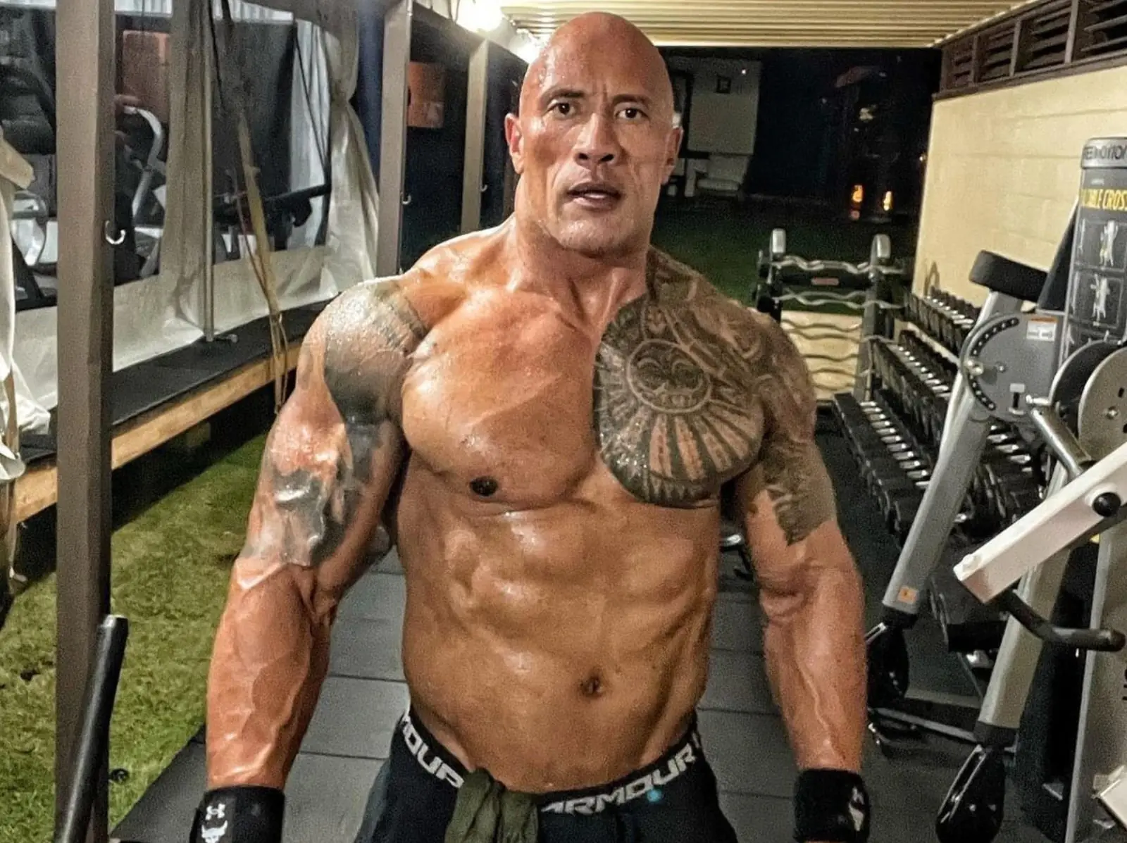 回顧巨石強森 Dwayne Johnson 三大顛峰期：被外界唱衰，如今成千萬片酬巨星！