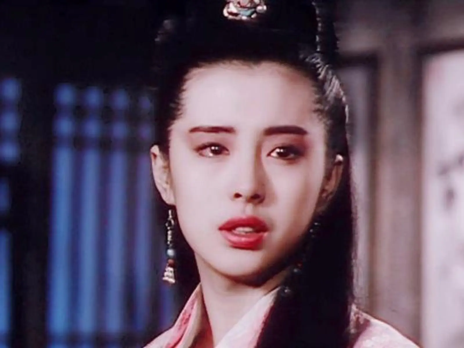 香港鬼片女鬼盤點：《倩女幽魂》王祖賢、《殭屍先生》王小鳳⋯小時候你被誰嚇過？