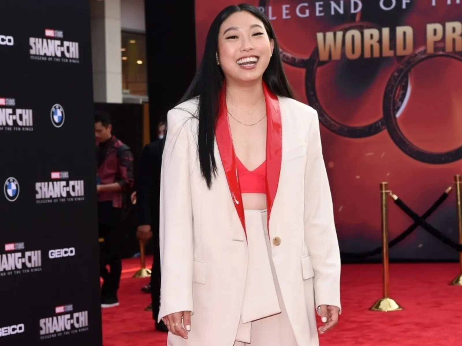 《尚氣與十環傳奇》女主角 Awkwafina 紅毯辣照登熱搜：靠 3 招穿搭技巧成功打臉酸民！