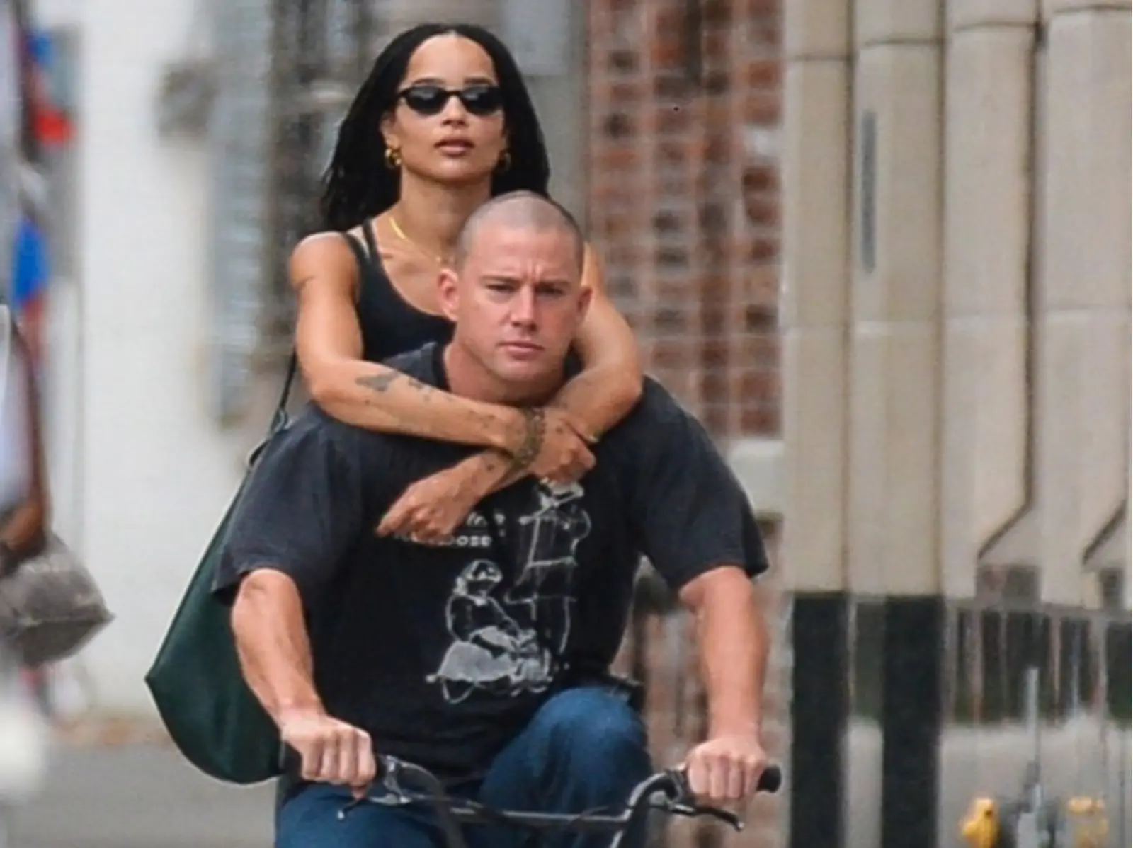 分手 Jessie J！查寧塔圖戀上「水行俠繼女」Zoe Kravitz 成新明星情侶檔！