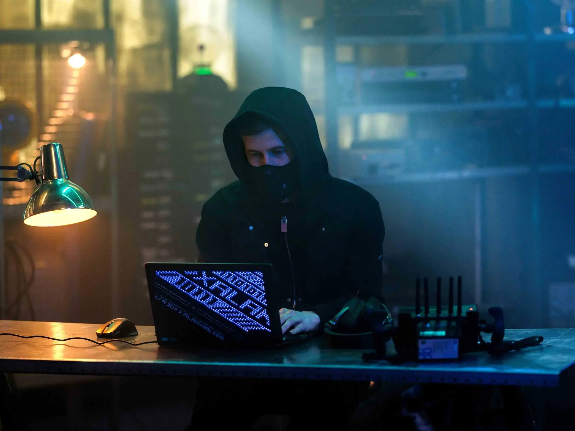 ROG 釋出 Alan Walker 最新聯名筆電，加碼公布首波「ROG SLASH」潮品裝備！
