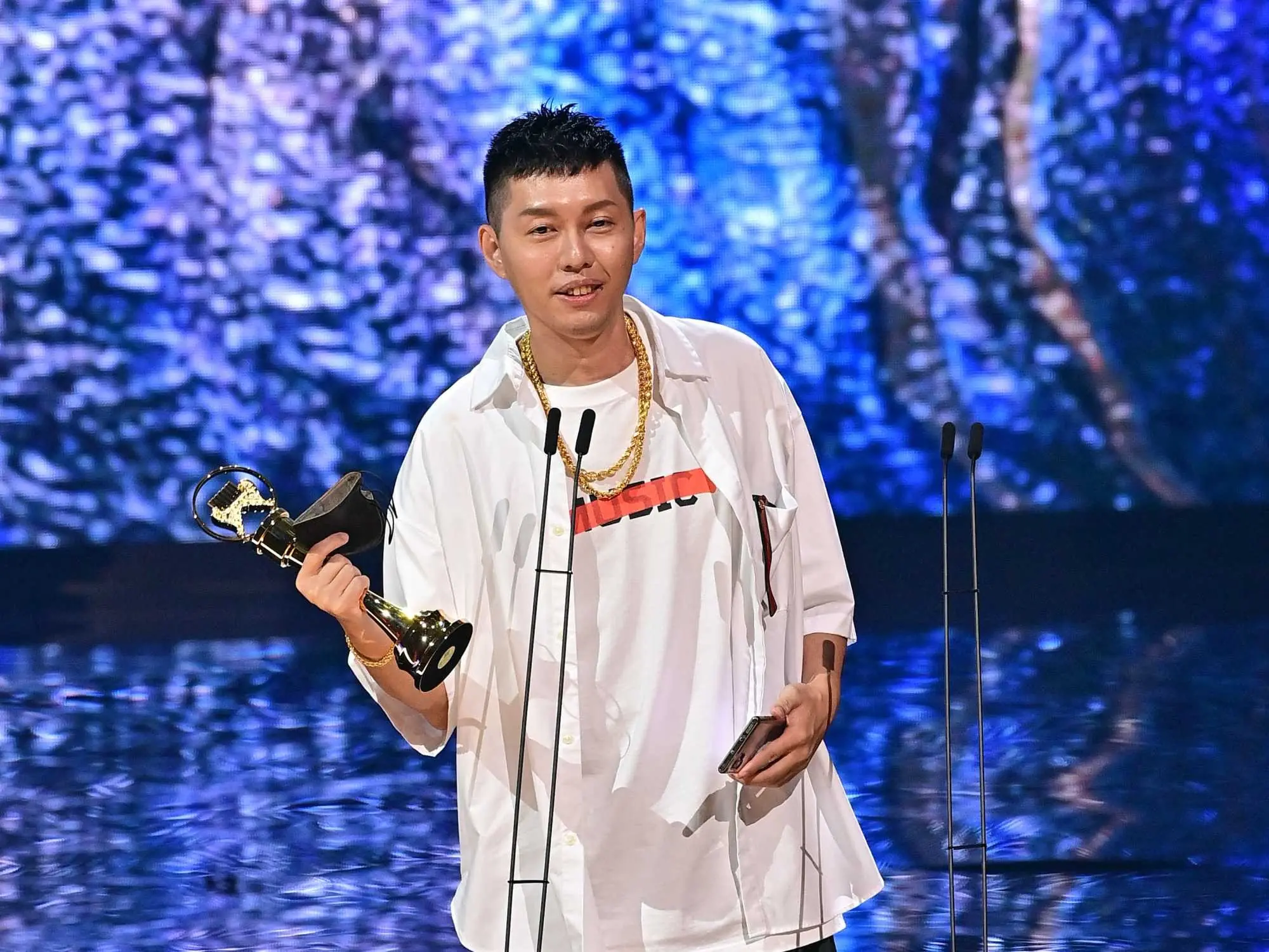 「任性的人」蛋堡 Soft Lipa 究竟多愛 Nike Air Max 系列？就連金曲走紅毯也穿這雙！
