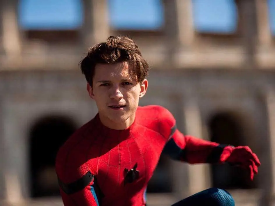 蜘蛛人 Tom Holland 腳踩 Air Jordan 1、Converse 等經典款，成為漫威鞋頭男神！