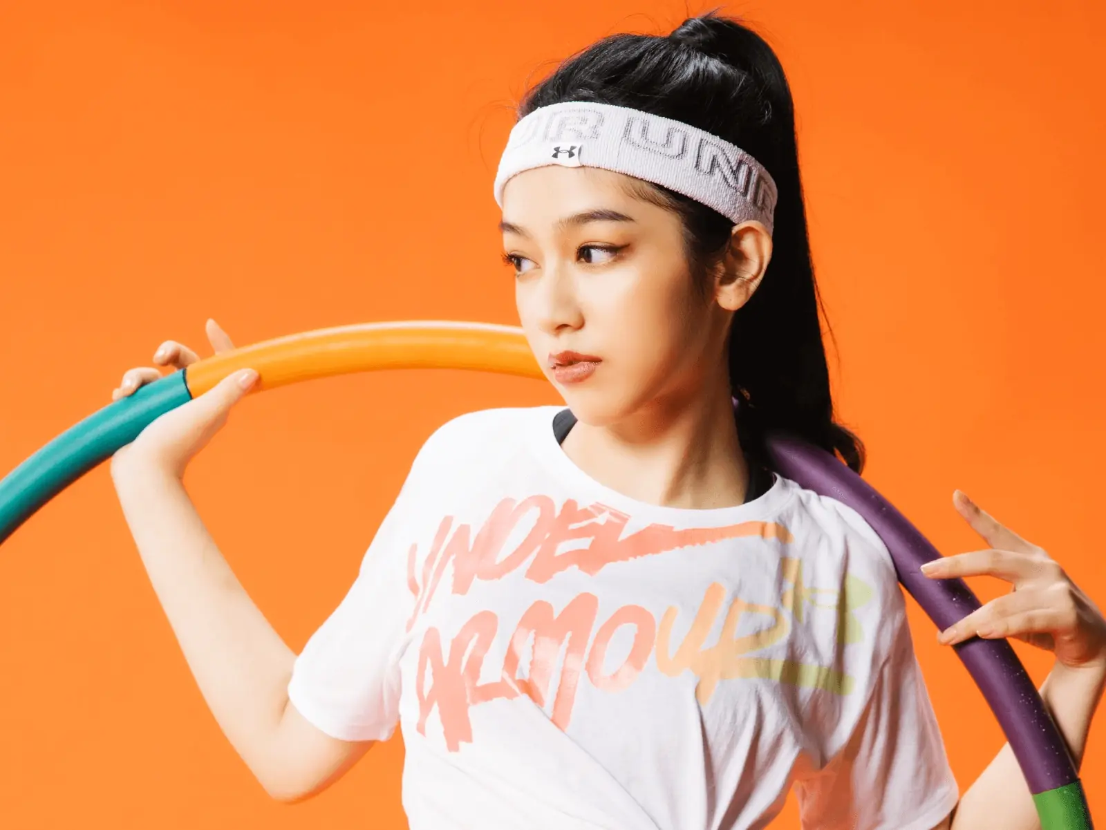 「新女力」穿搭提案：越動越快樂！ 穿上 Under Armour 全新復古系列，就是要既舒適又風格十足！