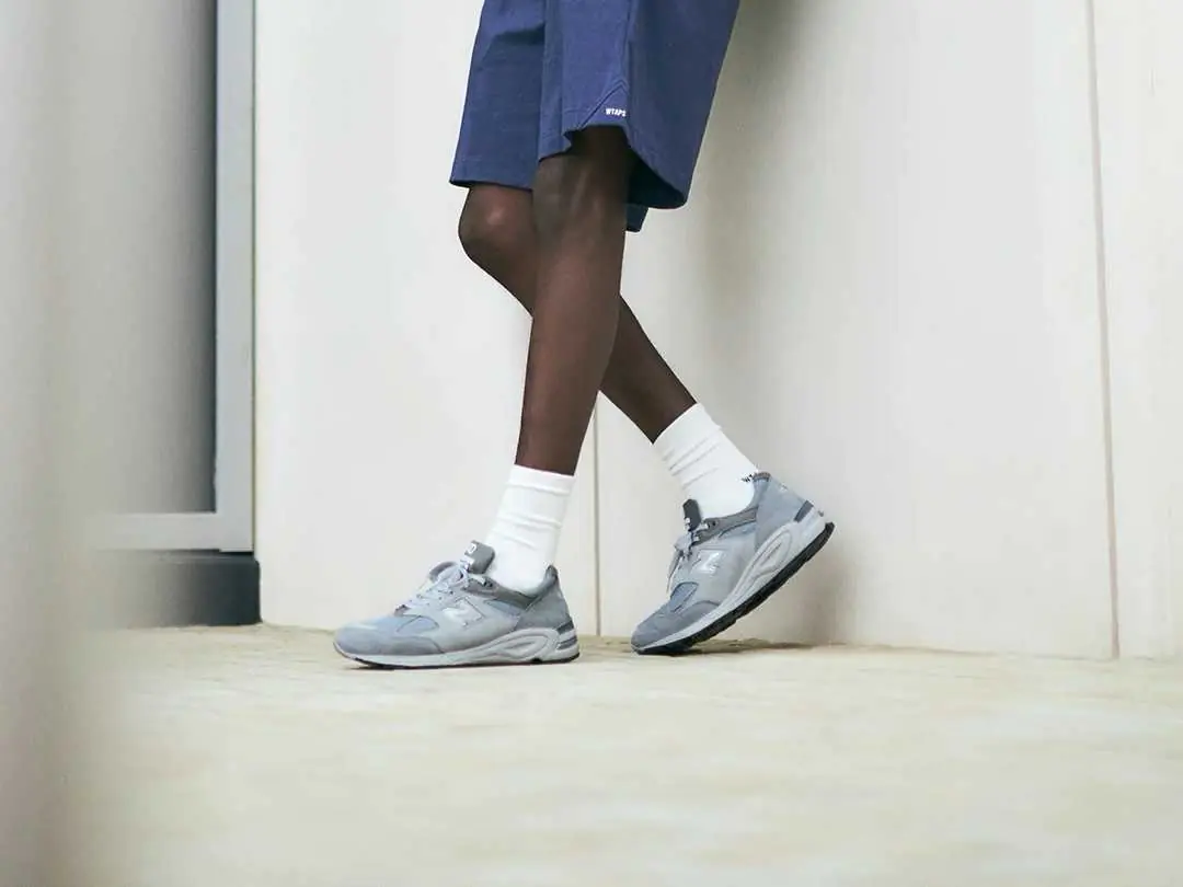 Levi's、WTAPS 近期兩大 New Balance 990 系列聯名釋放，加碼上腳照提供穿搭靈感！