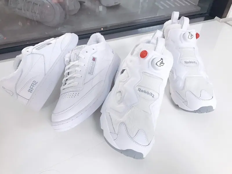 【E直買鞋】Reebok x atmos x #FR2 三方聯名開箱！毛茸茸情色兔小白鞋誠意爆發！