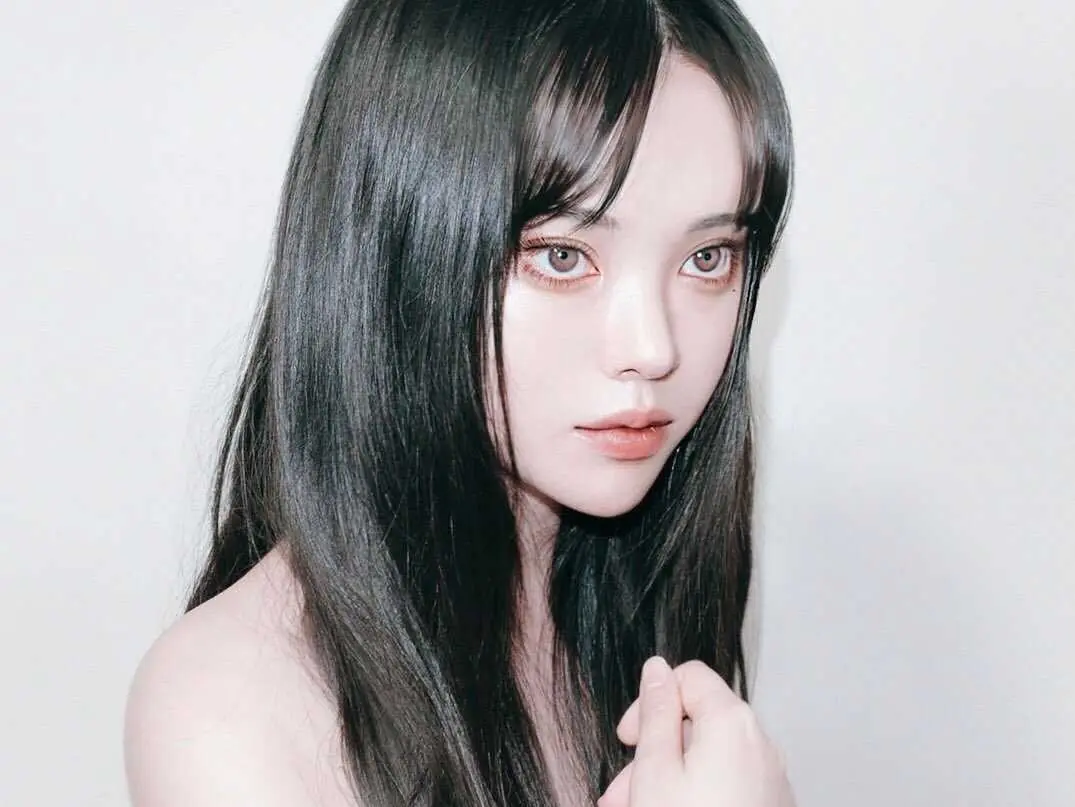 伊藤潤二經典「富江」真人版在這，韓國超美 Coser 神還原讓網友：「兩人根本沒差！」