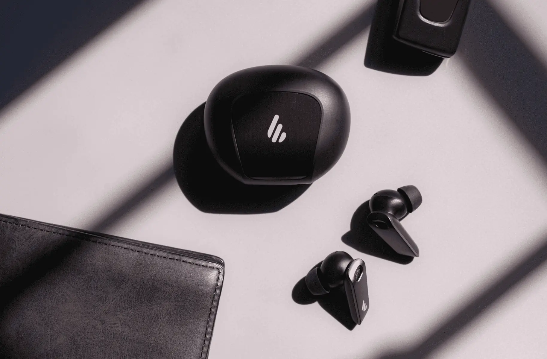 2021 推薦 5 款不輸 Apple Air Pods 的新藍牙耳機，搭配五倍卷甚至可以 0 元就入手！