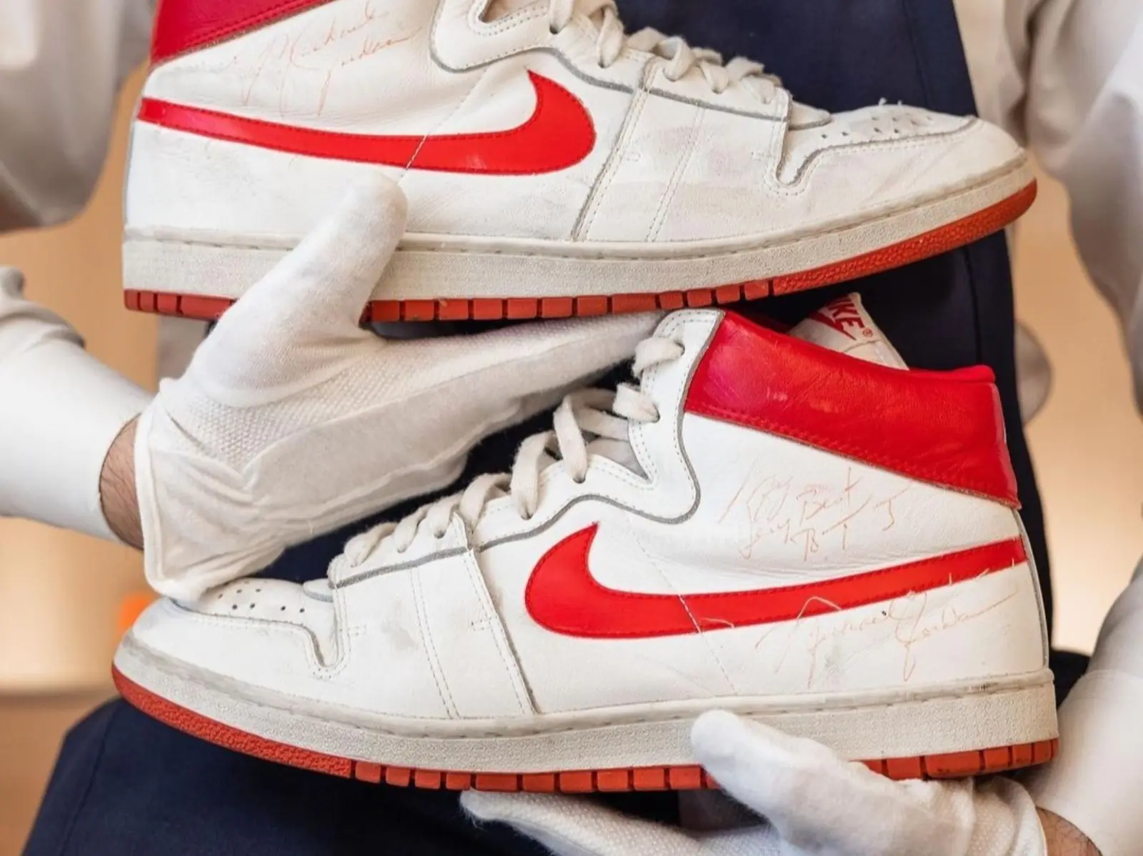Michael Jordan 初代籃球鞋 Nike Air Ship 拍賣創新高，蘇富比專家評估將以 2700 萬成交！