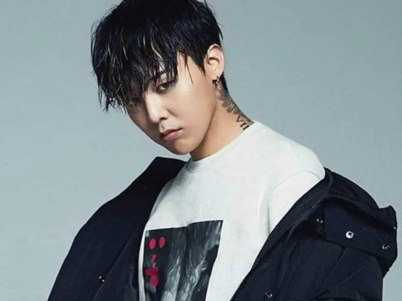 GD、小賈斯汀也愛的秋冬換季「大 LOGO」亮點穿搭，把握這一點輕鬆當個穿搭行走教科書！