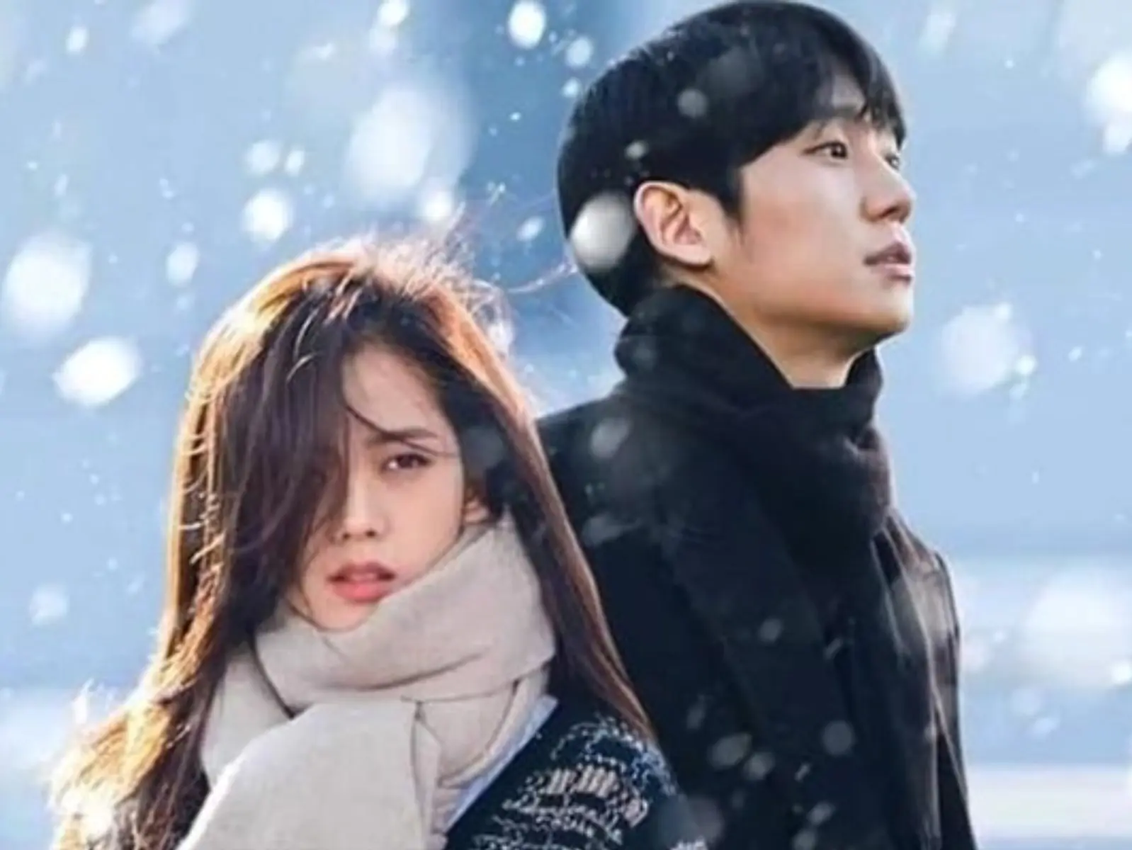 BLACKPINK Jisoo《雪降花》搭檔丁海寅！挺過爭議風波，宣傳片絕美造型曝光！