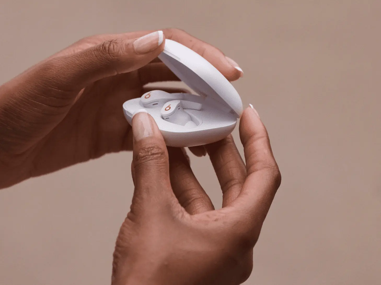 蘋果 Apple AirPods 3 延遲開賣，全新 Beats Fit Pro 或將可以成為替代款？