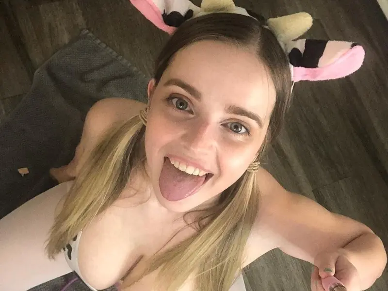 成人版 IG「OnlyFans」破千人追蹤是因為成績好？性感網紅 Codi Vore 抖音反諷爆紅！