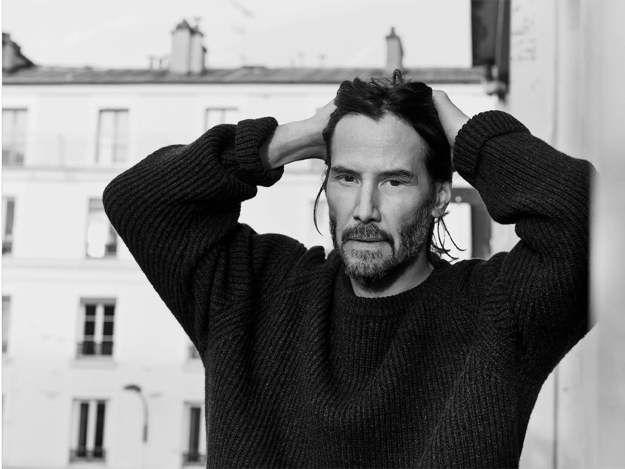 「殺神」基努李維 Keanu Reeves 撩髮拍寫真爆炸性感！加碼推薦 5 款男性香水給你～