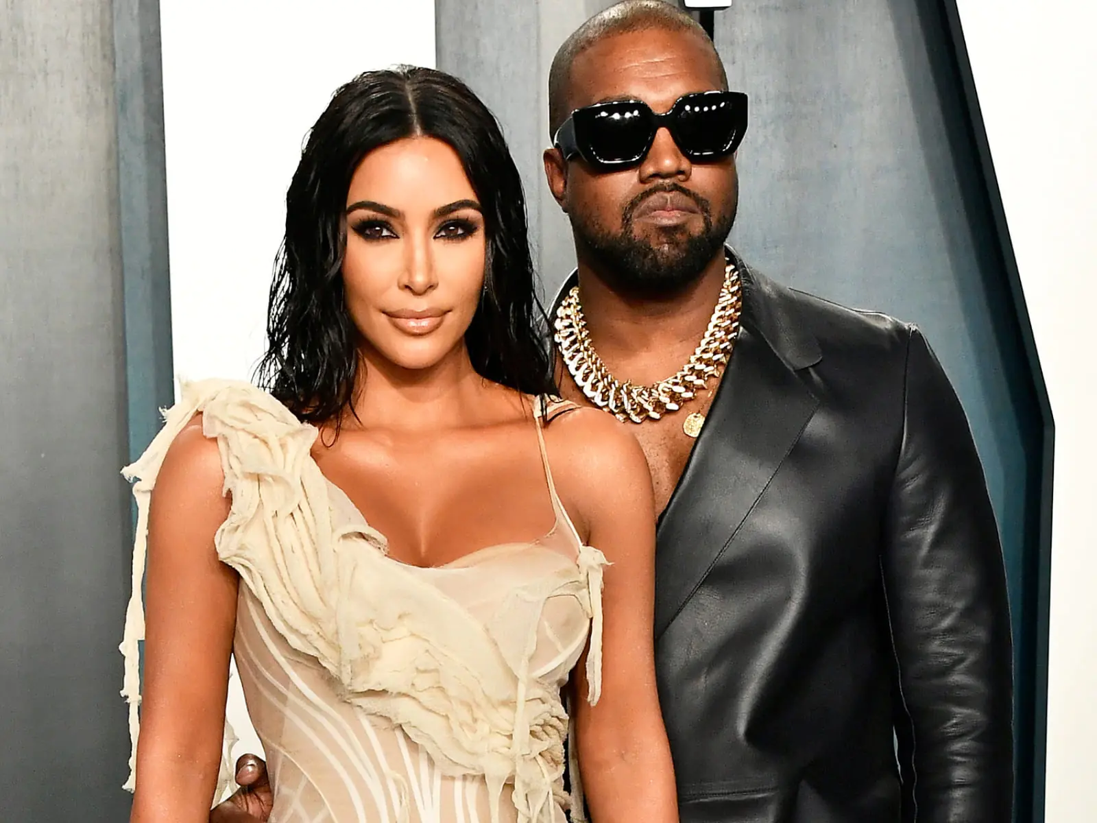 Kanye West 又刪光 IG ！演講會對卡戴珊狂吐復合之意：「上帝希望我回到她的身邊！