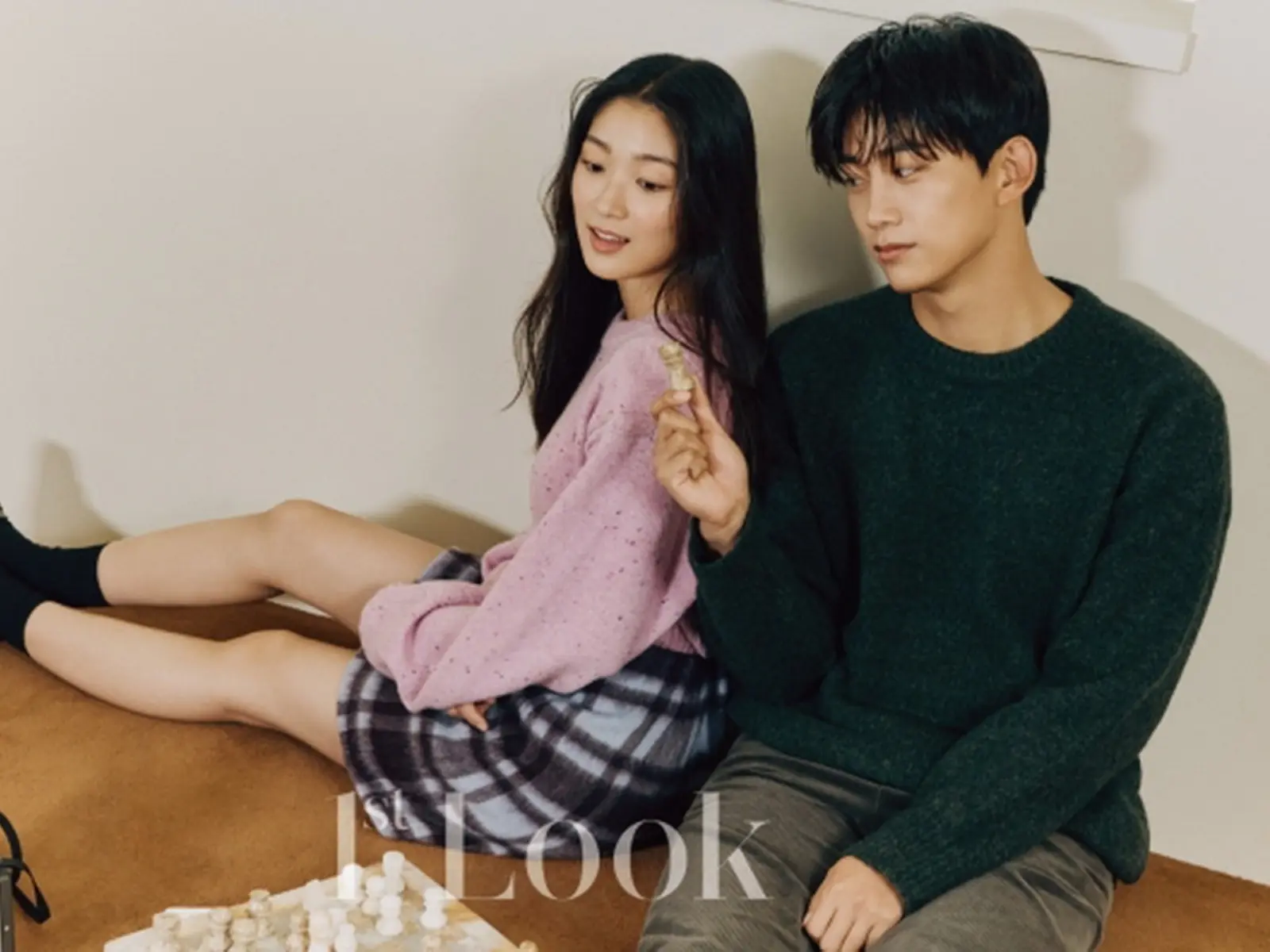 玉澤演和金惠允完美演繹Club Monaco Cashmere 系列，散發滿滿的甜蜜CP感