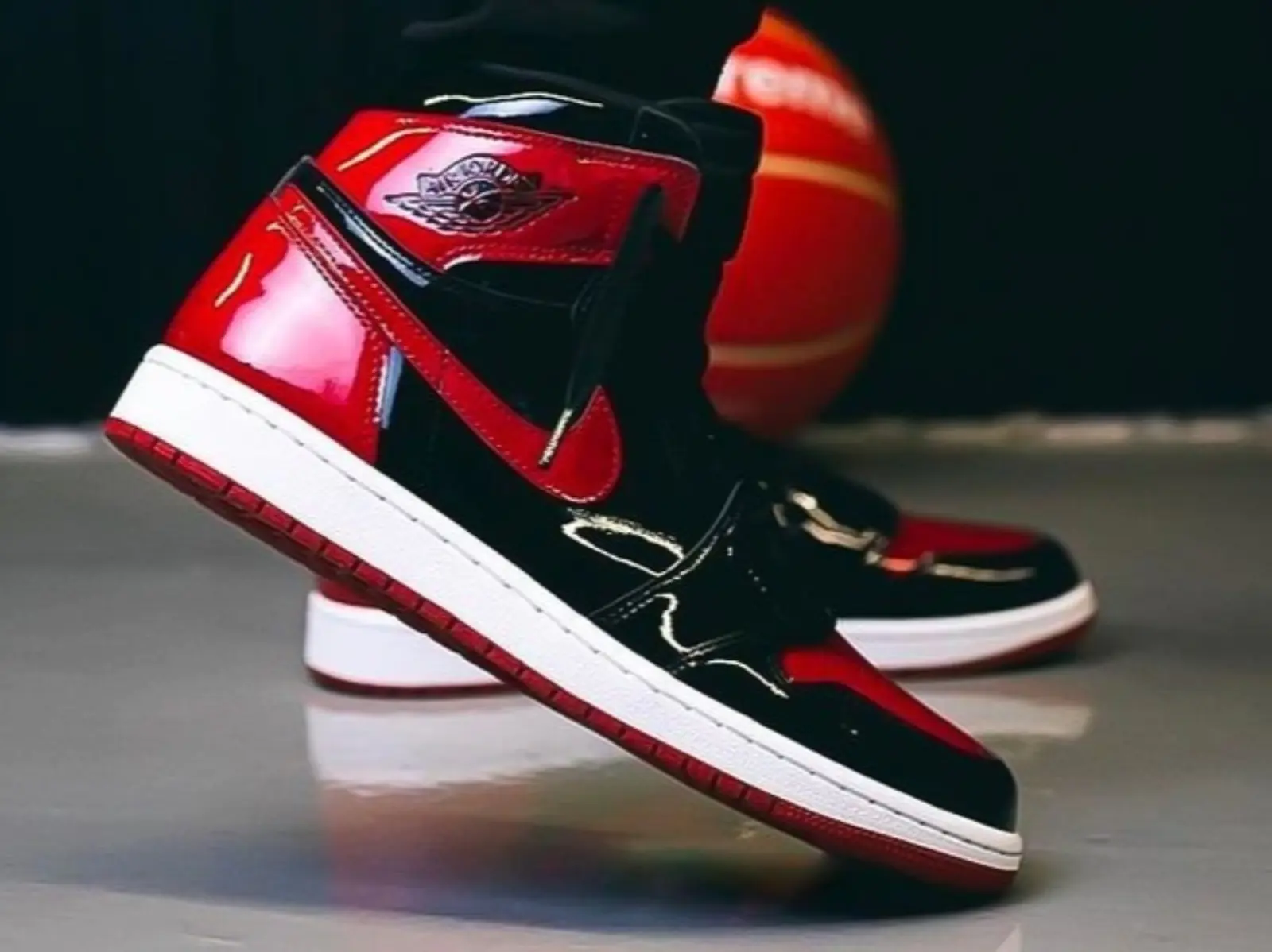 Air Jordan 1「Bred Patent」漆皮版本將在 12/30 開賣，還沒發售就已經飆漲 3 倍！