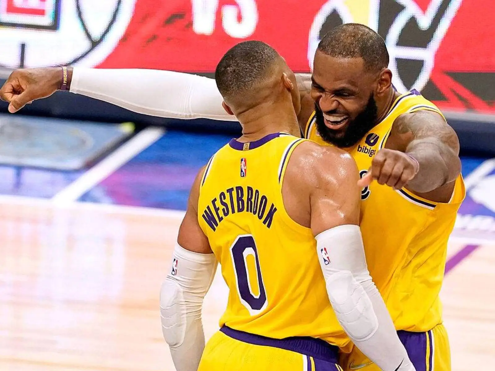 NBA／LeBron James 成最年輕 36000 分先生創歷史，還與忍者龜同場「大三元」擊敗火箭！