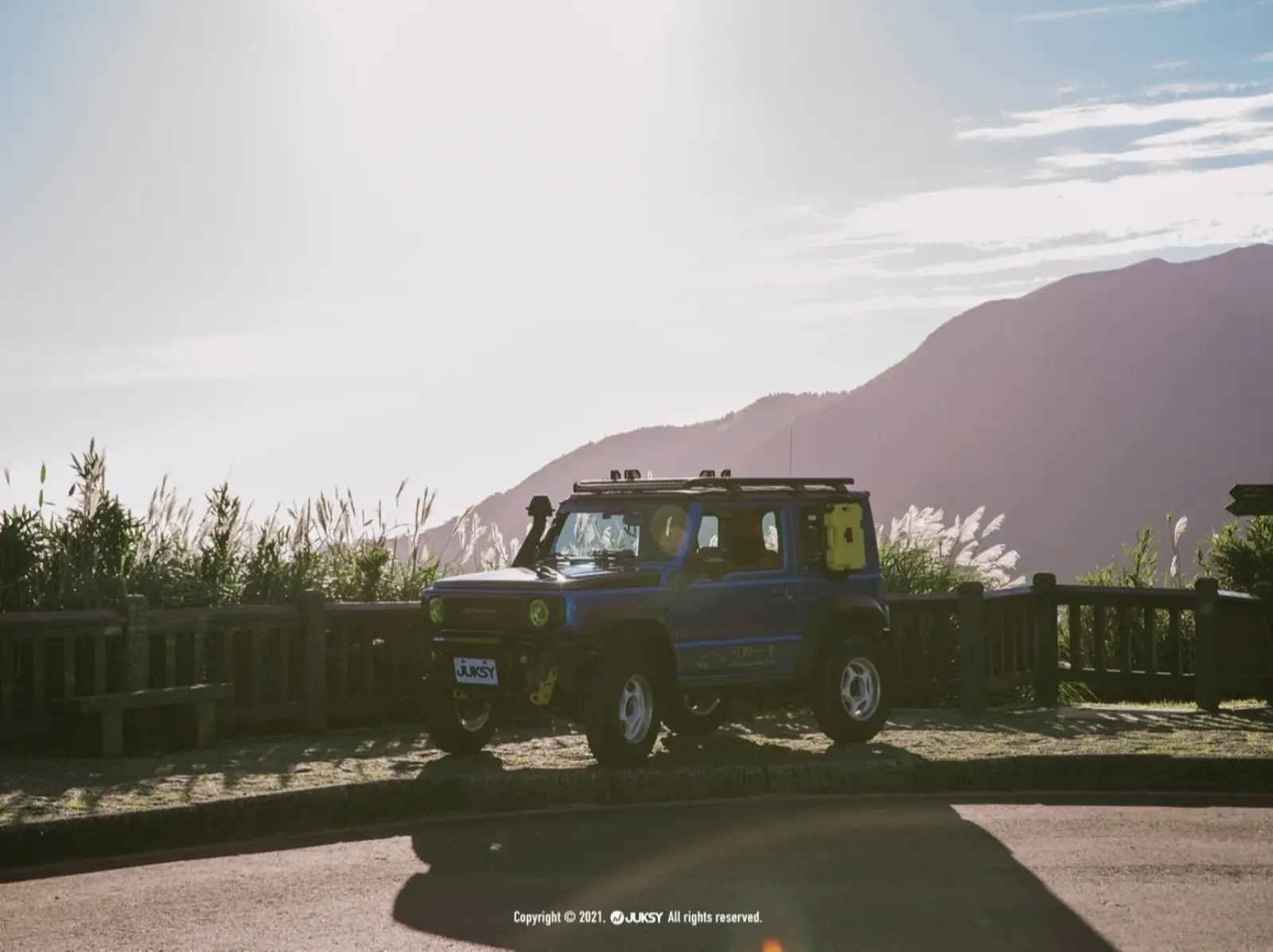 ［城市巡禮攻略］開著 JIMNY 來場「微冒險之旅」，除了逛 OUTDOOR 名店 Snow Peak、勇闖秘境，最後再享受美食豐富身心靈！