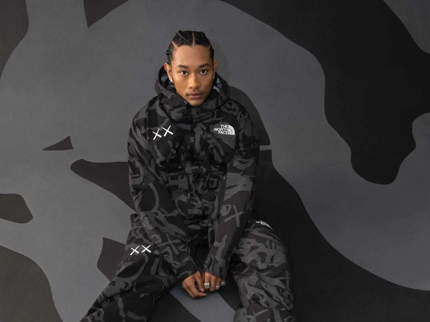 The North Face XX KAWS 聯名全系列高清揭曉，加碼「台灣發售」正式日期！