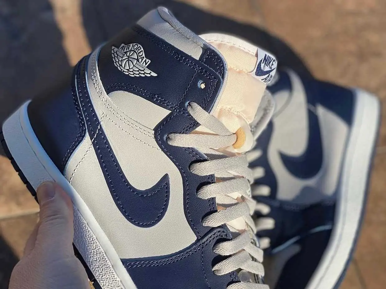 Air Jordan 1 '85 