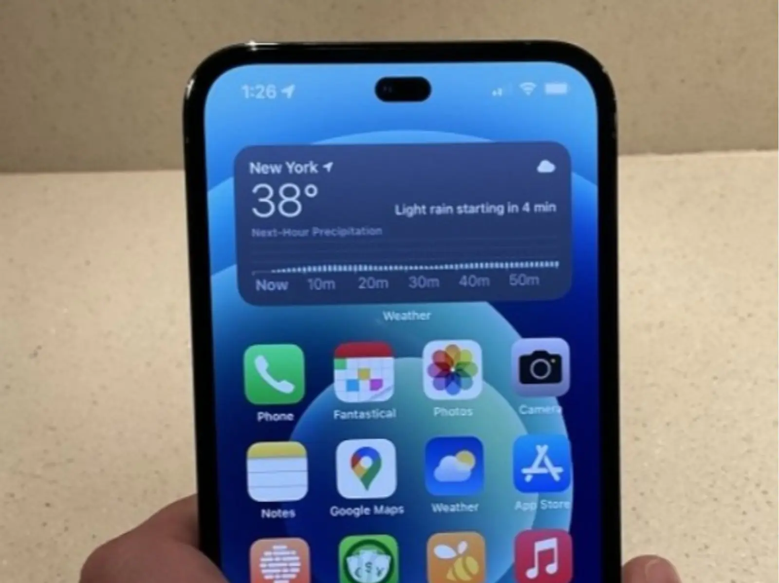 蘋果 Apple  iPhone 14 Pro 渲染照曝光，「瀏海設計」將改成膠囊形狀！