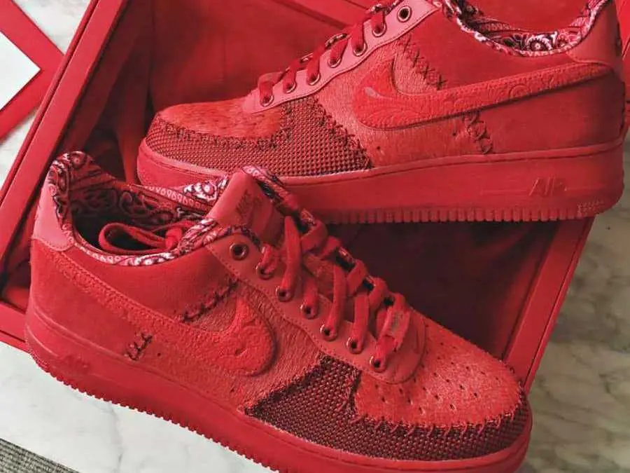 NBA 球星 Kyrie Irving 上腳 Nike Air Force 1 聯名款，這雙竟然是「全球限量百雙」狠貨！